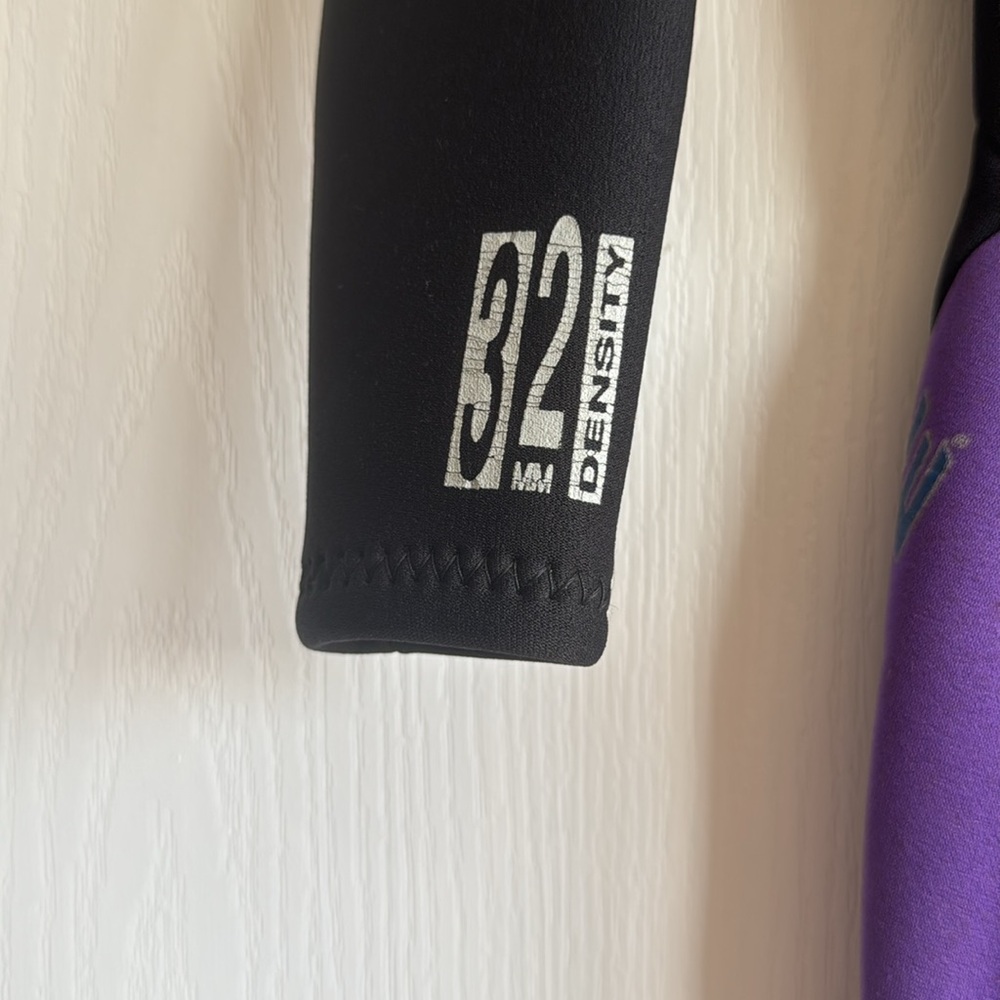 Body glove wetsuit juniors 4x (10) - Picture 11 of 13
